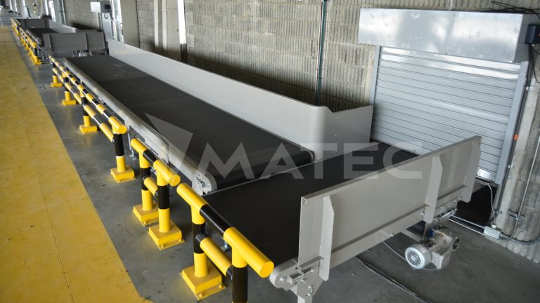 Carousel infeed conveyors / Bandas de alimentación a carrusel